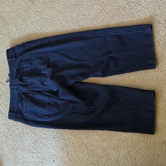 Coldwater Creek Natural Fit Denim Capri Pants Size 10 - Picture 5 of 7